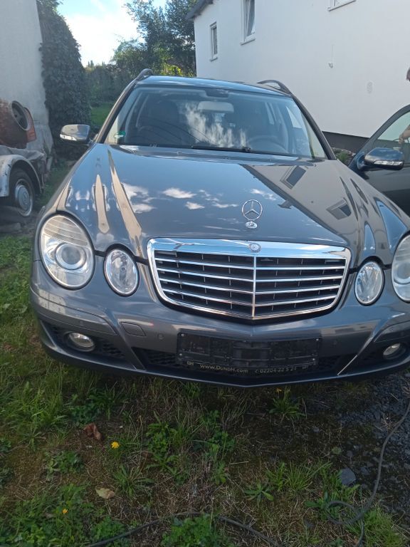 Mercedes-Benz 200 205.992 km 5.099 € Elbtal 65627