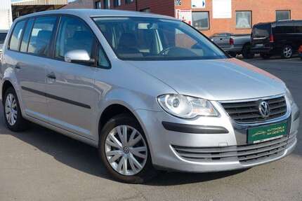 VW Touran 100.000 km 7.990 &euro; Springe 31832