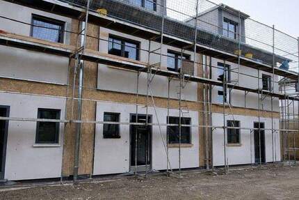 Exklusives Neubau-Reihenmittelhaus - Erstbezug in Kirchseeon vom Eigentümer 6 zimmer