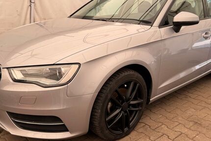 Audi A3 150.000 km 10.990 &euro; Hoppegarten Hönow 15366
