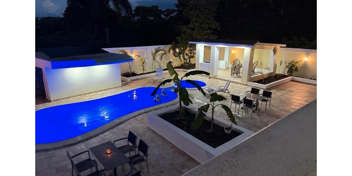 Einfamilienhaus Loitz - 11 Zimmer, 650 m&sup2;, 420.000&euro; | Angebot:26396599