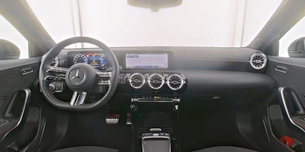 Mercedes-Benz A 180 AMG Line Advanced Plus *R-Kamera* 20.106 km 32.800 &euro; Kaiserslautern 67657