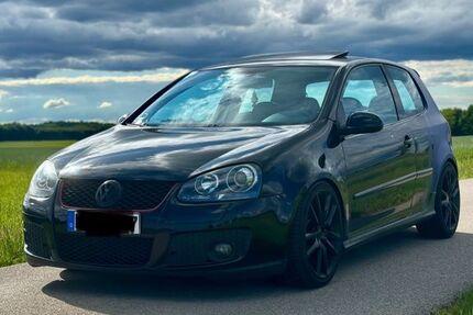 VW Golf 184.000 km 7.490 &euro; München 81827