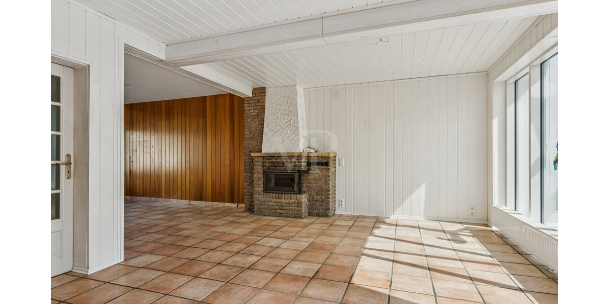 Reihenendhaus mit großem Grundstück, Pool und wohnmobilgeeigneter Doppelgarage - Reihenendhaus Rheine Rheine | Angebot:27165398