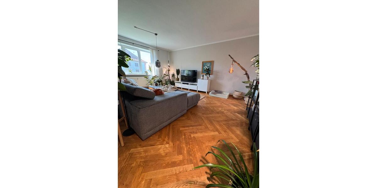 Etagenwohnung Kitzingen - 3 Zimmer, 99 m&sup2;, 1.138&euro; | Angebot:26296540