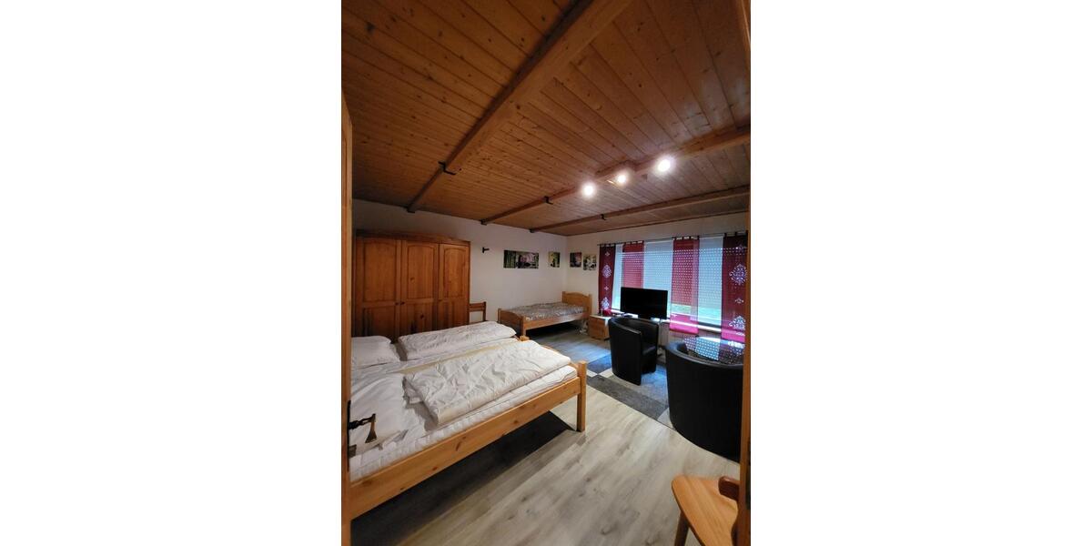 Mehrfamilienhaus, Wohnhaus Rieneck - 14 Zimmer, 340 m&sup2;, 375.000&euro; | Angebot:25634666