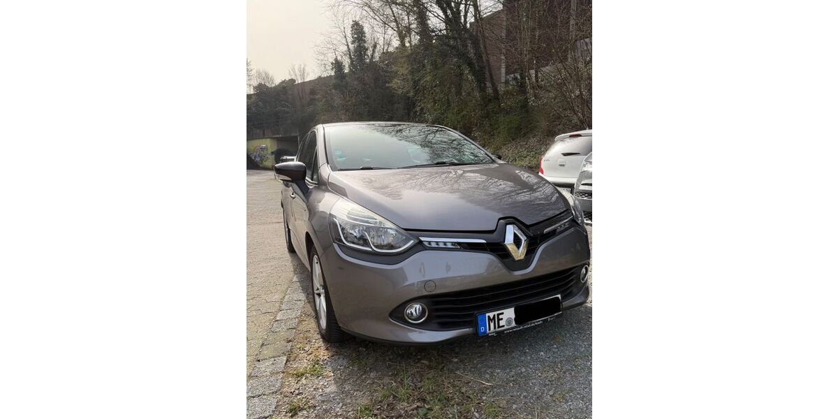 Renault Clio 112.000 km 6.490 &euro; Erkrath 40699