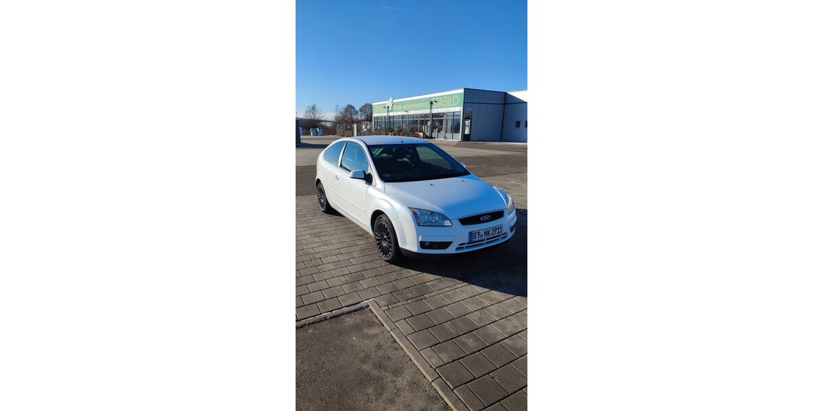 Ford Focus 182.000 km 2.500 &euro; Münsingen 72525