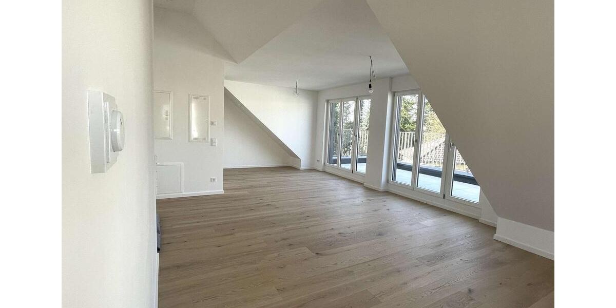 Dachgeschoßwohnung Frankfurt am Main Bergen-Enkheim - 3 Zimmer, 123 m&sup2;, 2.590&euro; | Angebot:25432461
