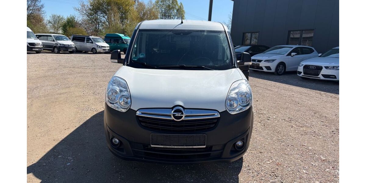 Opel Combo Life 99.000 km 11.999 &euro; Donaueschingen 78166