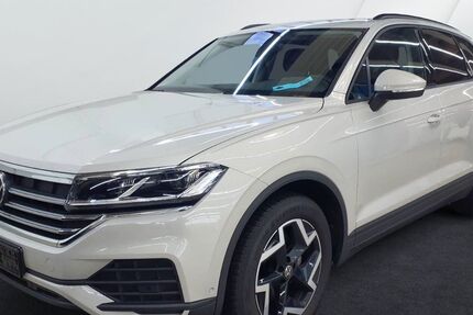 VW Touareg 22.750 km 53.970 &euro; Helmstedt 38350