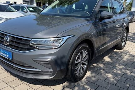 VW Tiguan 129.000 km 21.900 &euro; Dachau (bei München) 85221