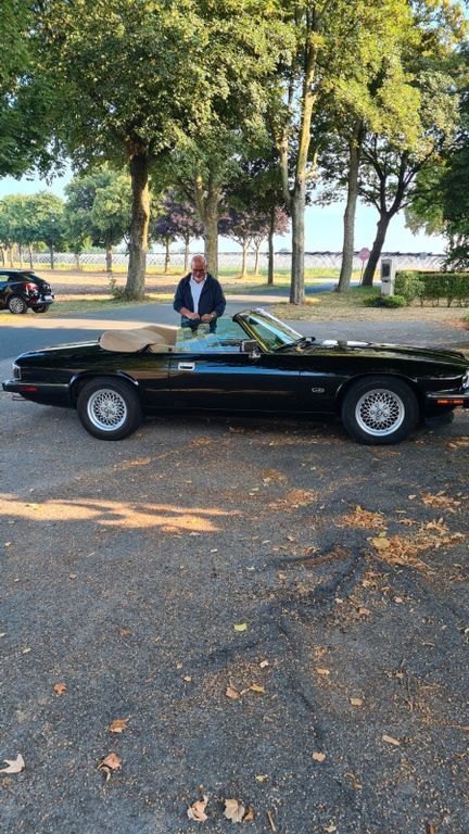 XJS
