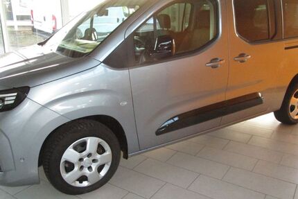 Opel Combo Life 11.230 km 29.570 &euro; Artern 06556