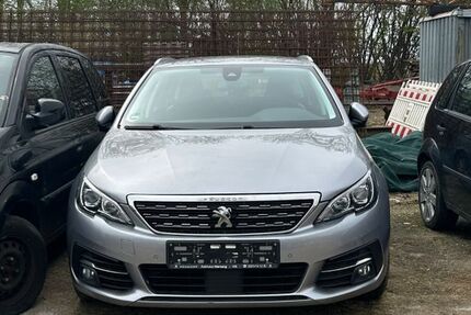 Peugeot 308 172.000 km 5.200 &euro; Leer 26789