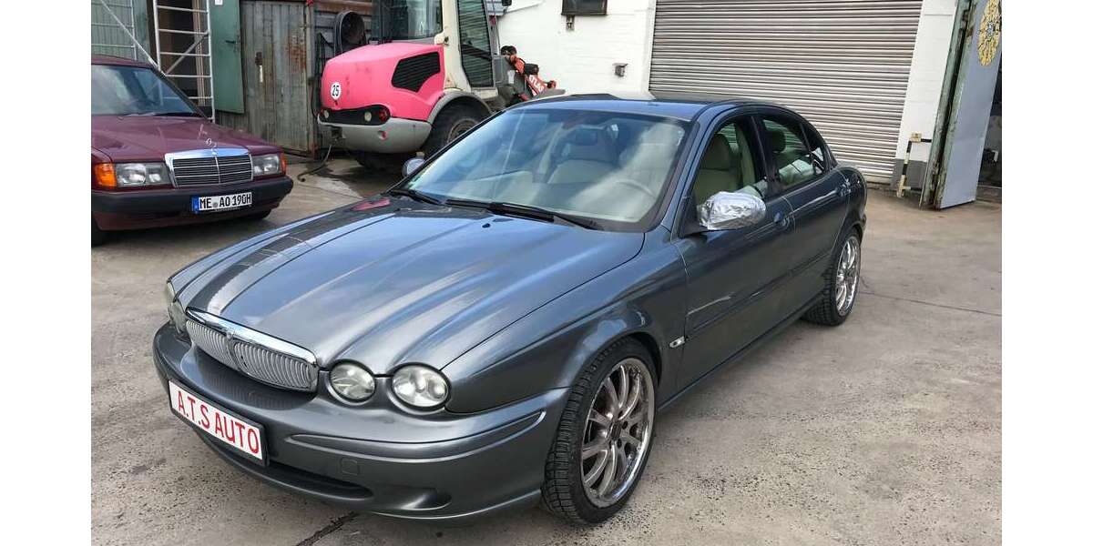 Jaguar X-Type 153.000 km 1.999 &euro; Hilden 40721