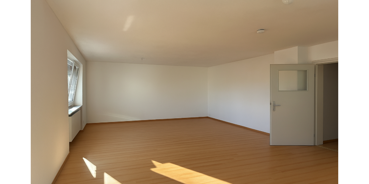 Etagenwohnung Deggendorf - 3 Zimmer, 70 m&sup2;, 700&euro; | Angebot:26485313