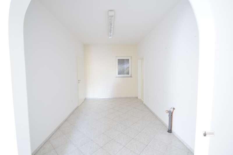 Hauptverkehrsstr. Sulingen: Gewerbehalle teilbar viele Parkplätze - Gewerbeobjekt Sulingen | Angebot:25416987