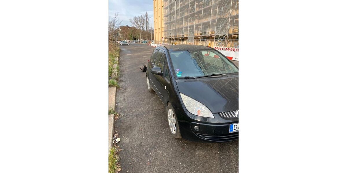 Mitsubishi Colt 205.153 km 850 &euro; Berlin 12459