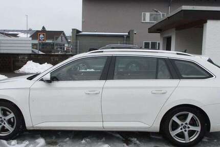 Skoda Superb 162.789 km 15.799 &euro; Babenhausen 64832