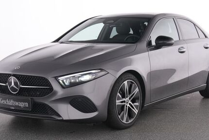 Mercedes-Benz A 180 3.688 km 32.995 &euro; Essen 45309