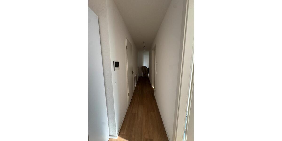 Etagenwohnung Schorndorf - 4 Zimmer, 106 m&sup2;, 2.100&euro; | Angebot:26038198
