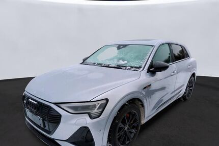 Audi e-tron 62.853 km 36.950 &euro; Hamburg 22047