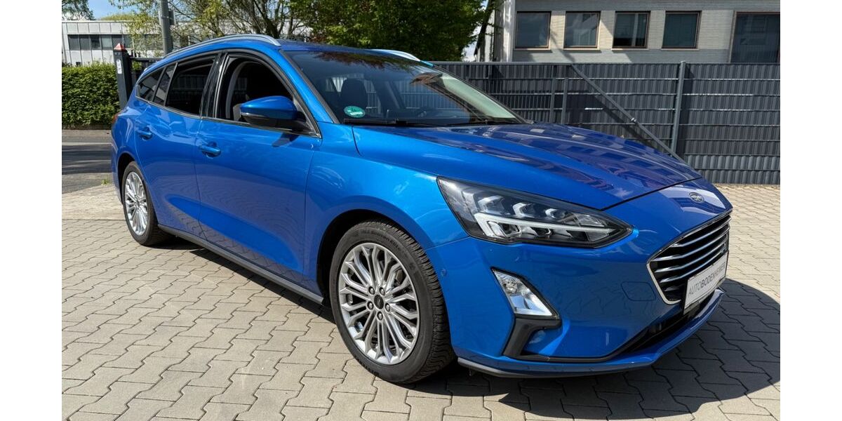 Ford Focus 210.431 km 8.300 &euro; Frankfurt am Main / Bergen-Enkheim 60388