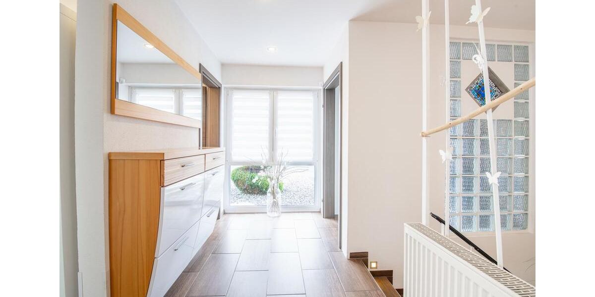 Einfamilienhaus Gerolzhofen - 5 Zimmer, 183 m&sup2;, 2.500&euro; | Angebot:26677316