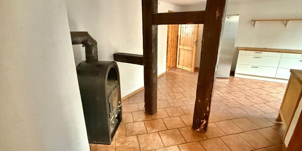 HORN IMMOBILIEN++ Friedland, historisches Stadthaus mit 6 Zimmern, Kaminöfen, 2 Bädern und Garage - Einfamilienhaus Friedland | Angebot:26181375