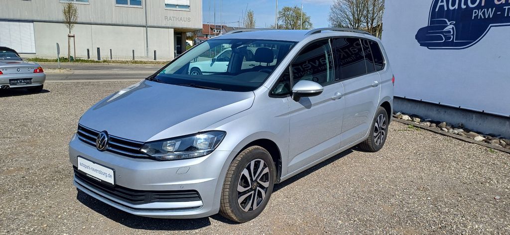 VW Touran 105.800 km 22.990 &euro; Ravensburg / OT Bavendorf 88213