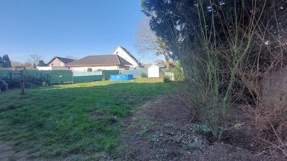 *** Geräumige Erdgeschosswohnung in gepflegtem Dreiparteienhaus *** 3 zimmer