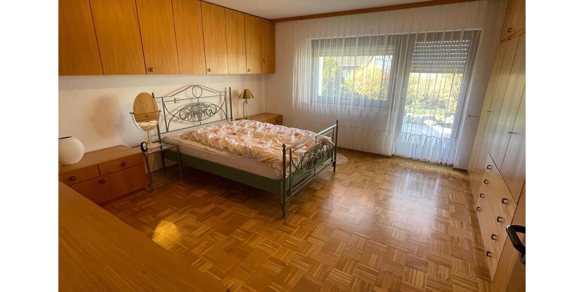 Bungalow Crailsheim - 6 Zimmer, 210 m&sup2;, 1.990&euro; | Angebot:26174918