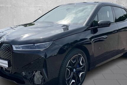BMW iX 28.481 km 69.990 &euro; Halstenbek 25469