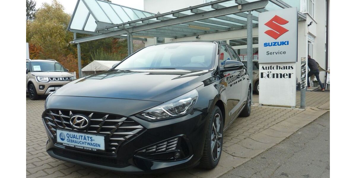 Hyundai i30 19.000 km 22.350 &euro; Leutenbach 91359