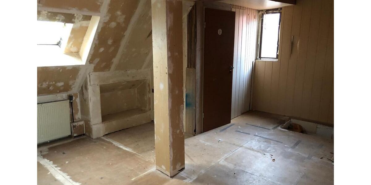 Einfamilienhaus Dassel - 9 Zimmer, 200 m&sup2;, 500&euro; | Angebot:26091813