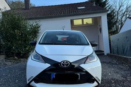 Toyota Aygo (X) 106.000 km 5.399 &euro; Völklingen 66333