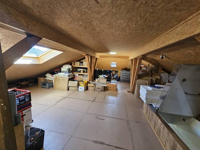 Einfamilienhaus Hellenthal - 7 Zimmer, 236 m&sup2;, 585.000&euro; | Angebot:26220581