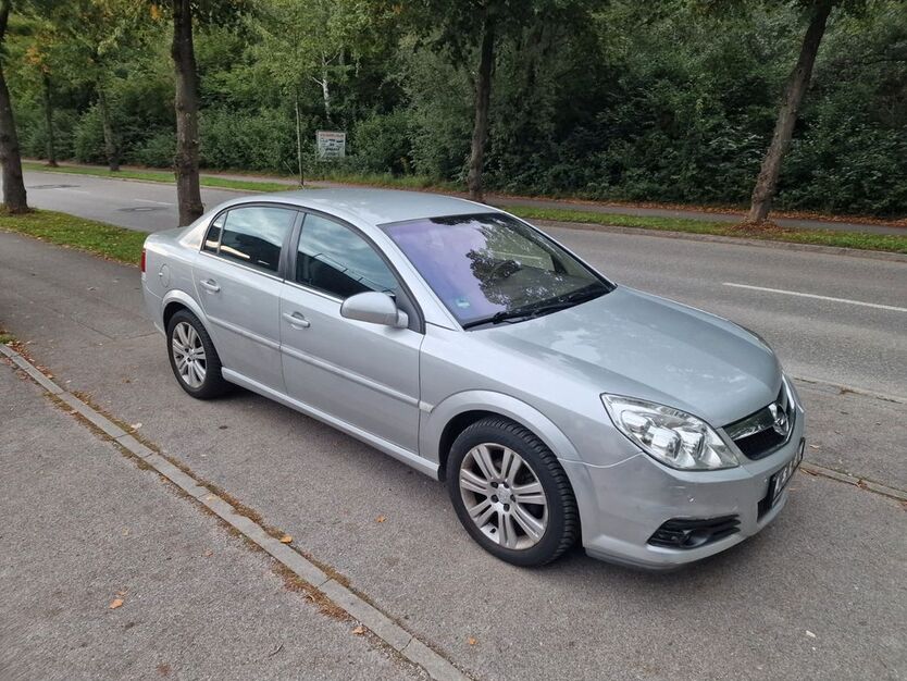 Opel Vectra 118.000 km 3.666 € MÜNCHEN 80995