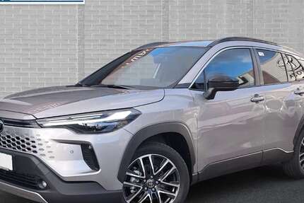 Toyota Corolla Cross 2.000 km 41.790 &euro; Lübeck 23566