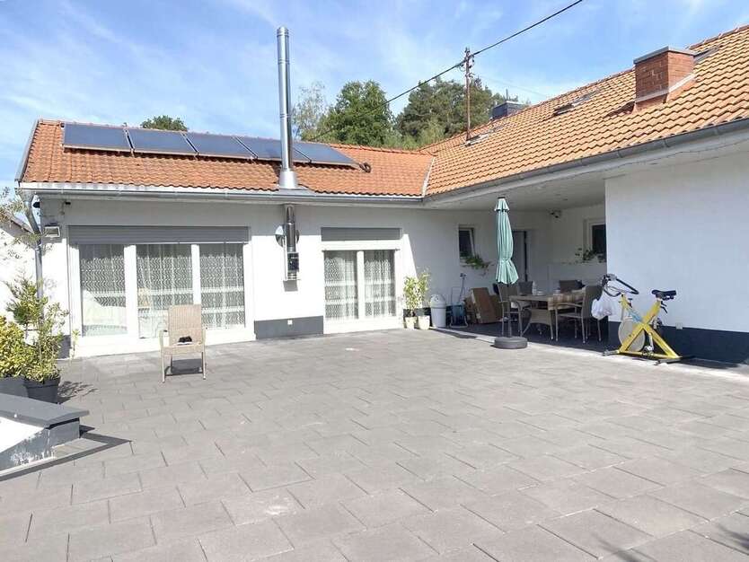 Haus zum Mieten in Sembach 2.800 € 230 m² 9 zimmer