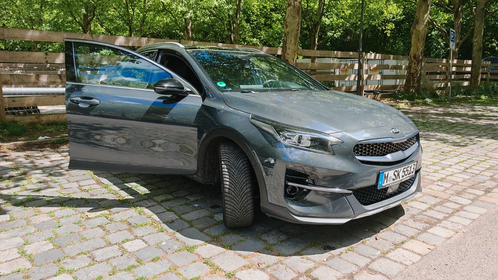 Kia XCeed 85.000 km 18.100 &euro; München 81371