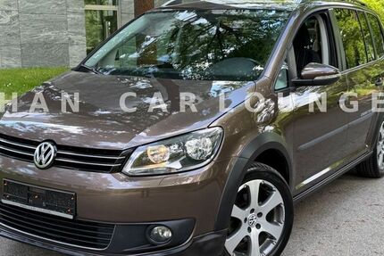 VW Touran 125.000 km 10.500 &euro; Nürnberg 90431