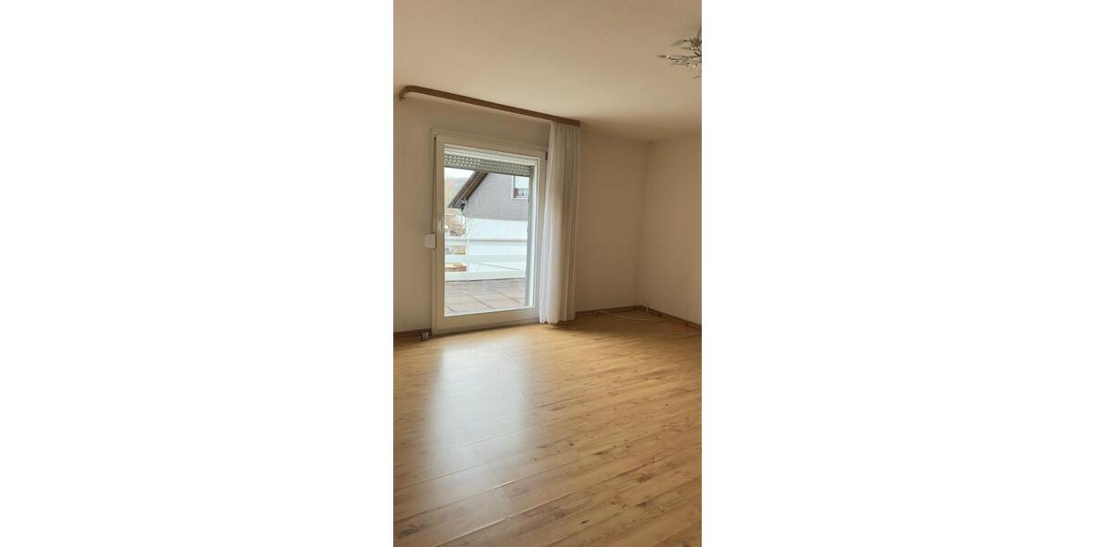 Einfamilienhaus Wilnsdorf - 6 Zimmer, 180 m&sup2;, 199.000&euro; | Angebot:25758331