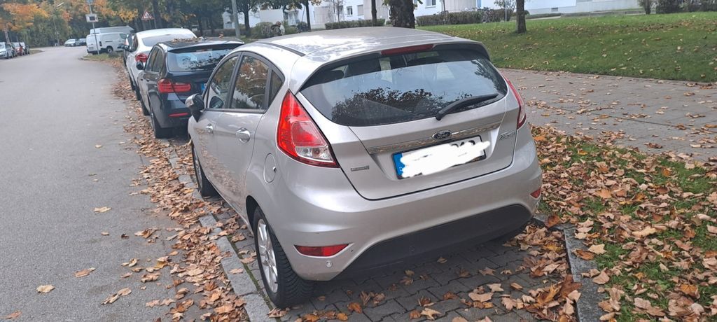 Ford Fiesta 14.500 km 13.500 € München 81829
