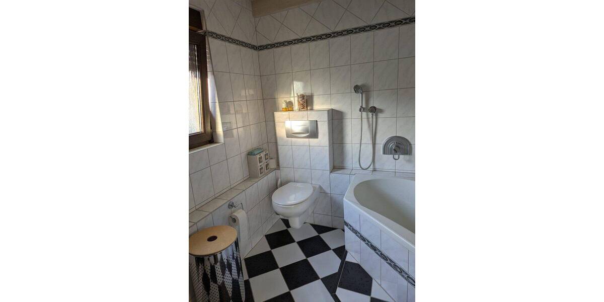 Etagenwohnung Metzingen - 3 Zimmer, 102 m&sup2;, 460.000&euro; | Angebot:26831999