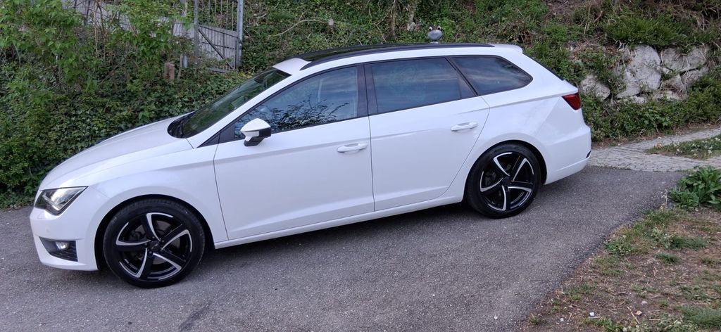 Seat Leon 100.770 km 12.300 &euro; Metzingen 72555