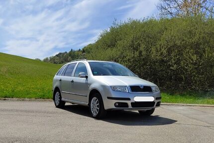 Skoda Fabia 113.146 km 4.099 &euro; Burladingen 72393