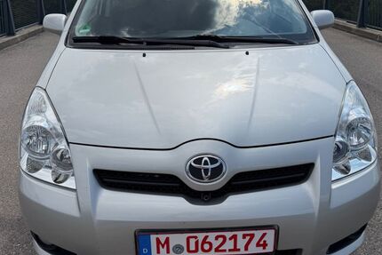 Toyota Corolla Verso 163.343 km 5.199 &euro; München 80997