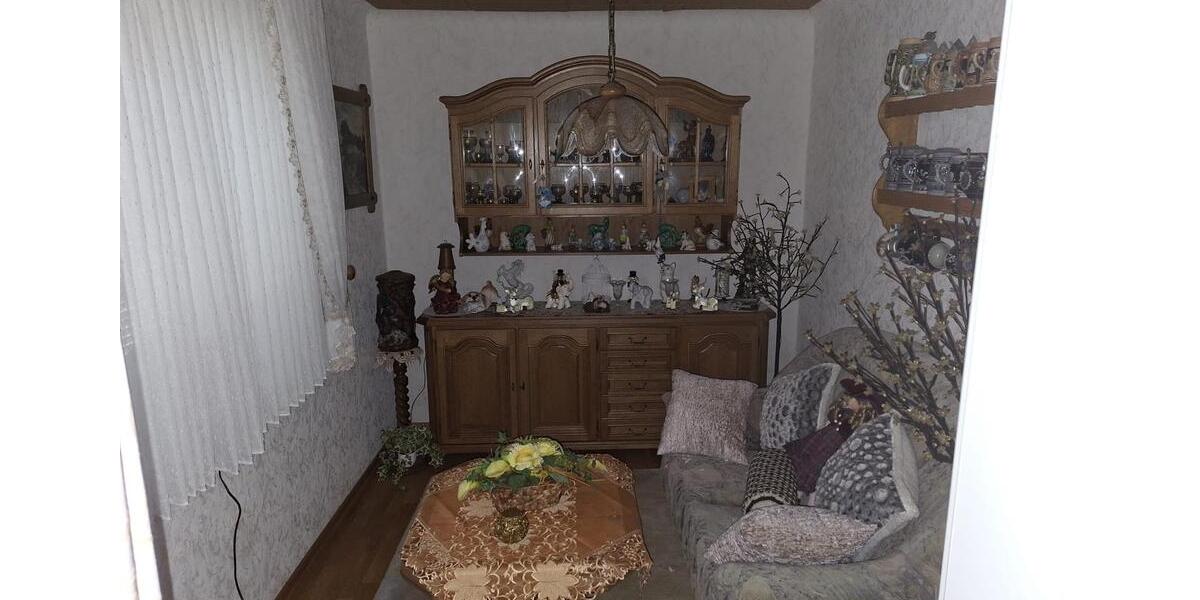 Einfamilienhaus Saarwellingen - 4 Zimmer, 93 m&sup2;, 110.000&euro; | Angebot:26739303